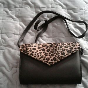 Leopard and black shoulder purse